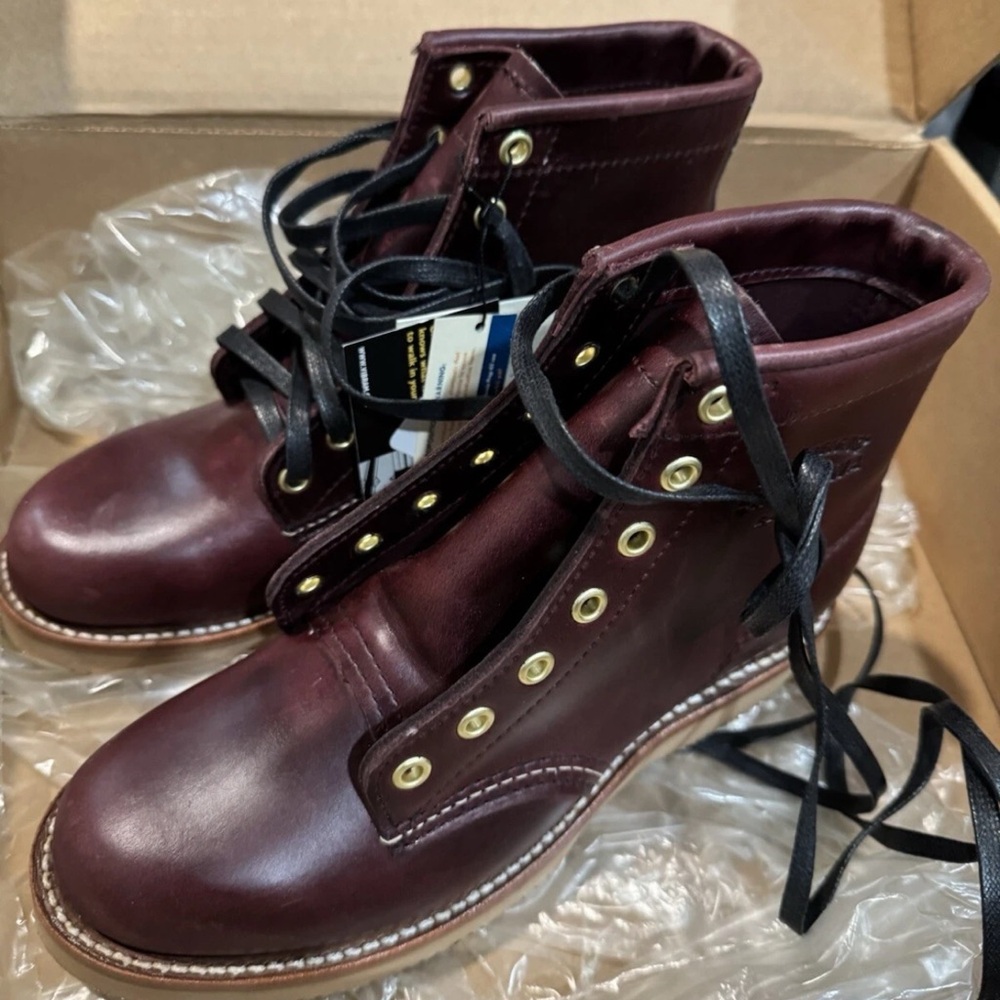Chippewa 1901W23 Leather Lace Up Boots Womens 6 Vibram Sole Burgundy Wine NWT
